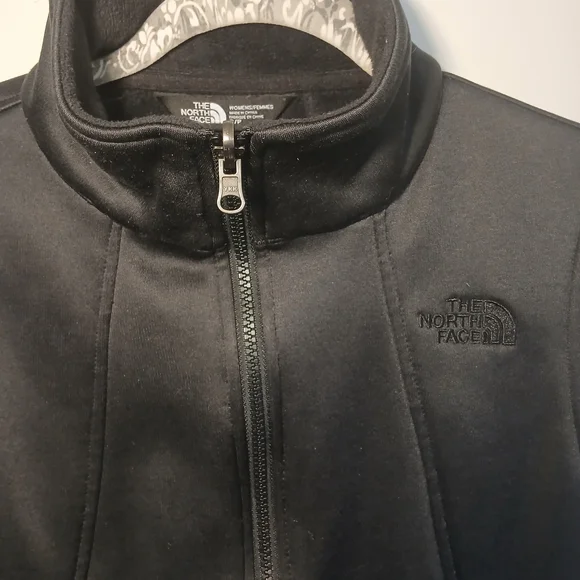 The North Face Women's Black Jacket - Picture 7 of 15